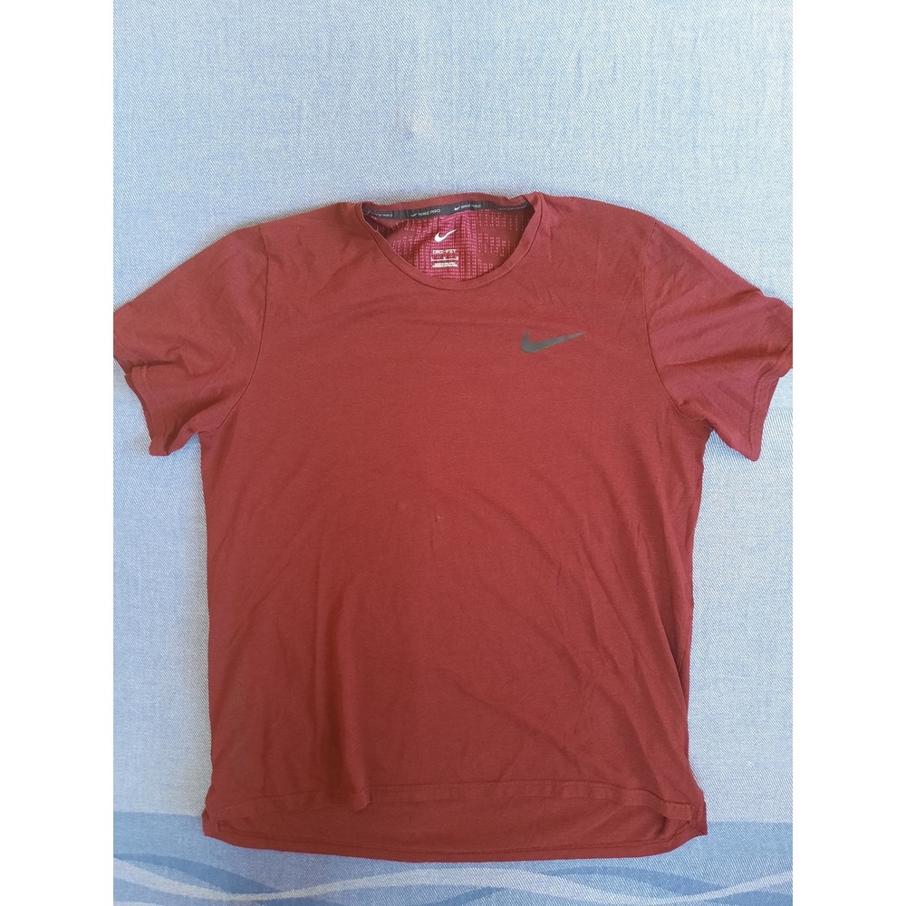 Nike Pro Dri-FIT Mens Large Burgundy Red Training Shirt Mesh Back Graphic Tee